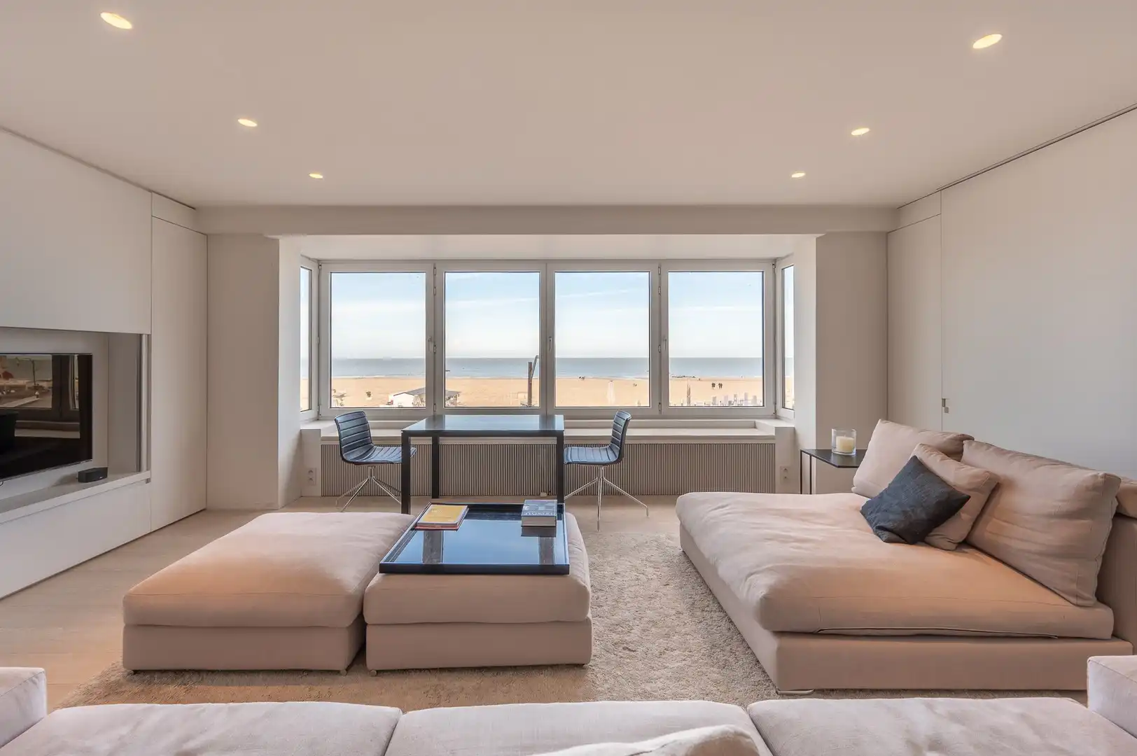 Schitterend hedendaags appartement met frontaal zeezicht,&nbsp;gelegen aan het Rubensplein en de winkels. foto 3