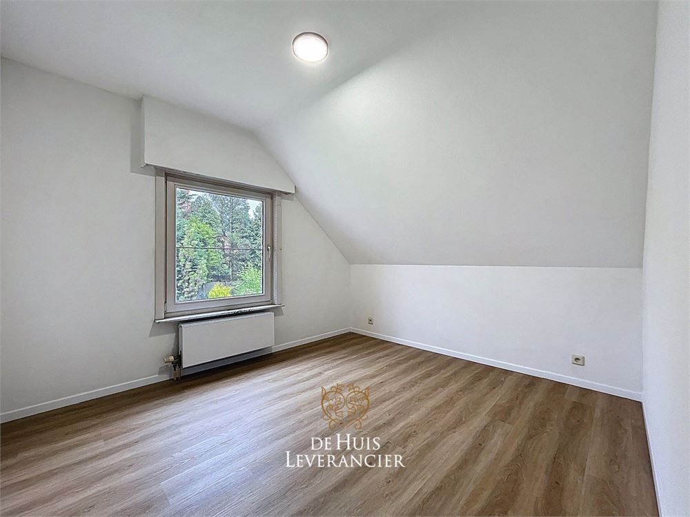 Instapklare, gerenoveerde villa in het hart van Kontich waar rust en comfort gegarandeerd worden foto 17