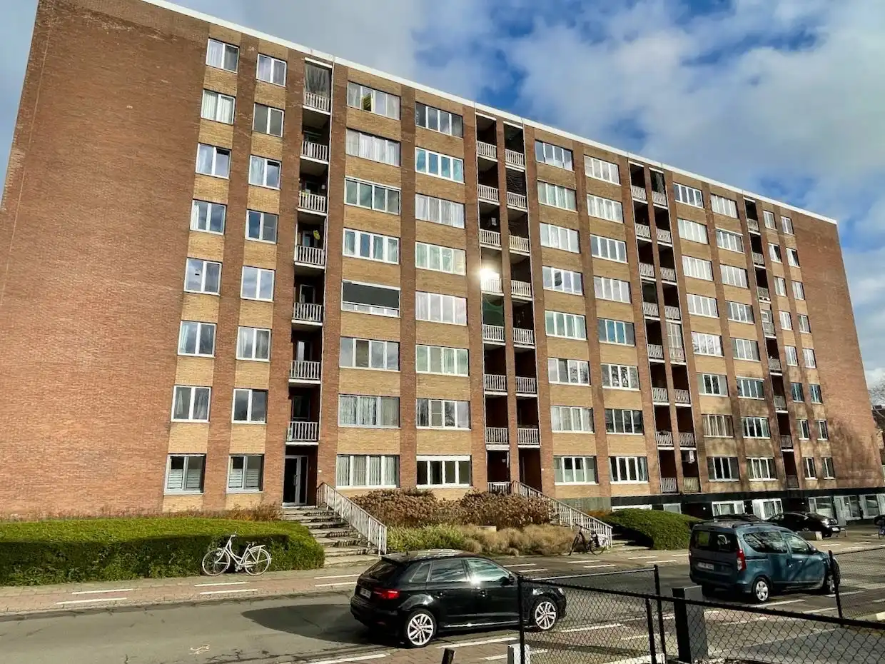 Gezellig en instapklaar appartement met loftgevoel, garagebox en prachtig uitzicht foto 16