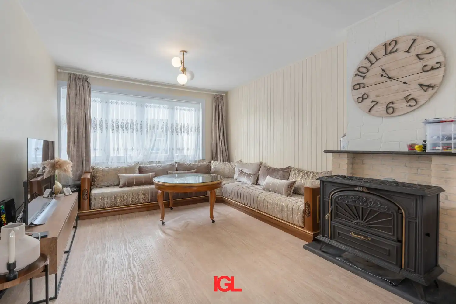 3 gevel woning met 2 slaapkamers, garage en tuin! foto 5