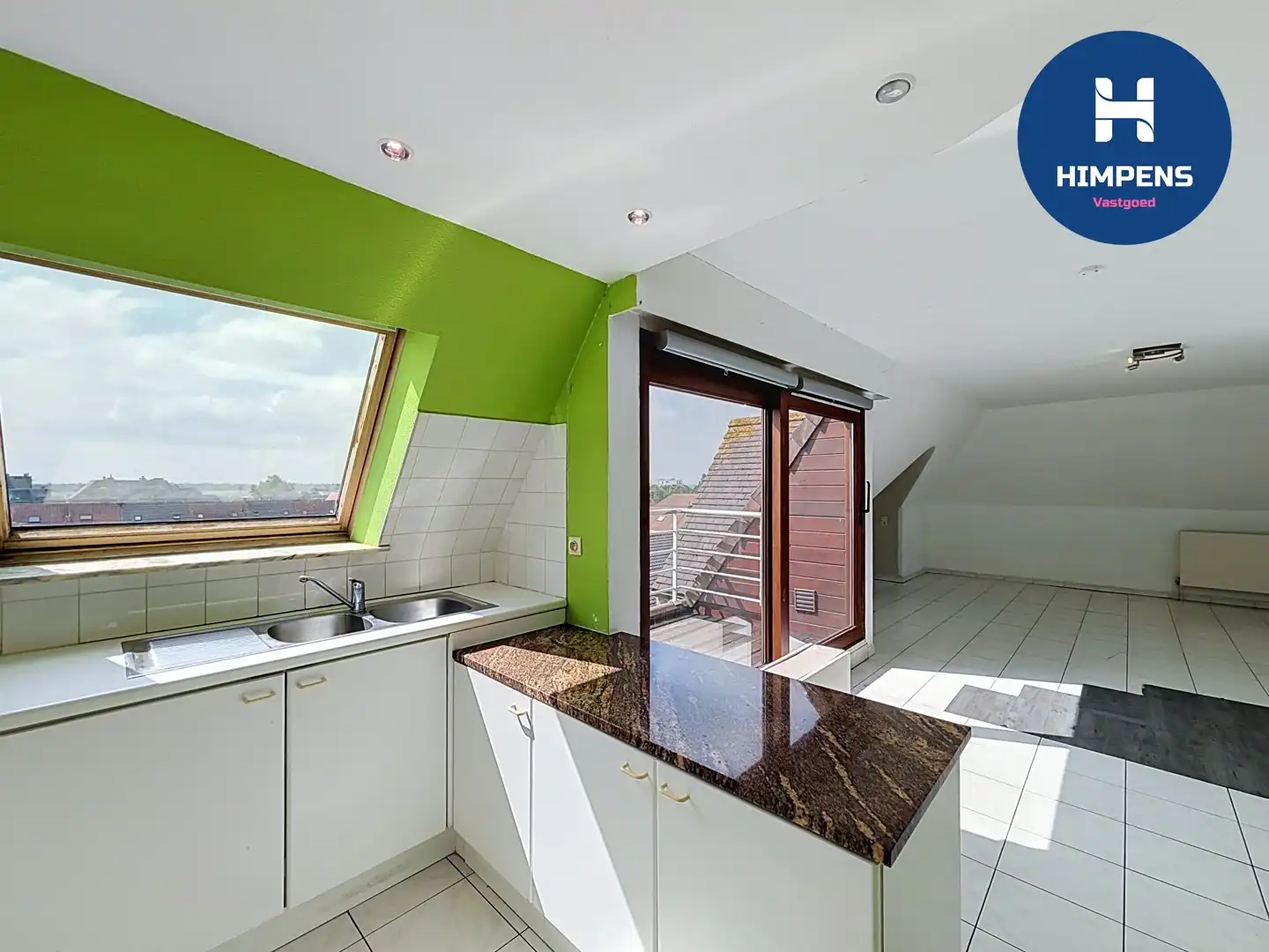 Te koop – Appartement inclusief ruime garage in Nieuwpoort foto 7