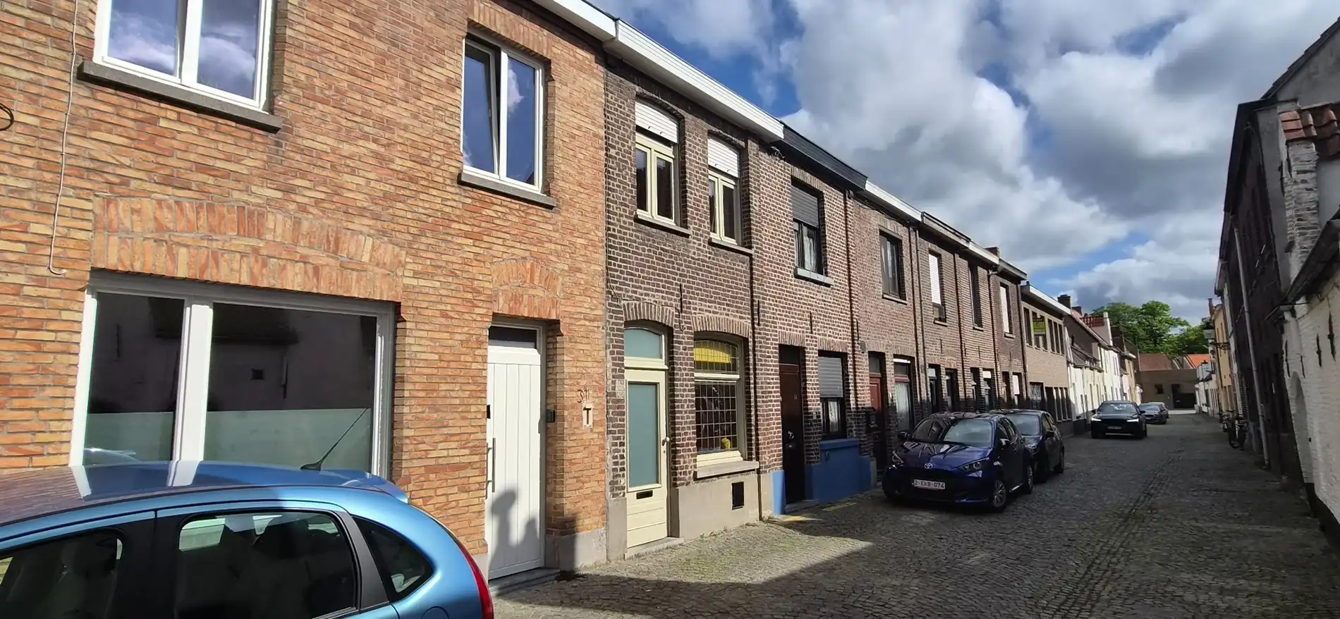 Brugge: te vernieuwen woning met garage foto 2