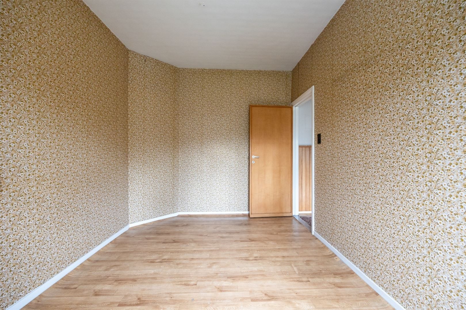 Te renoveren woning op TOP locatie foto 18