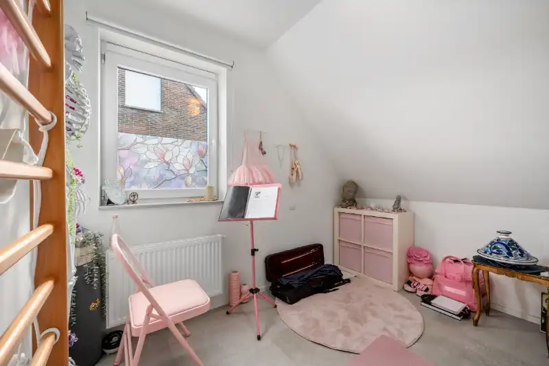 Recente, instapklare halfopen bebouwing op toplocatie te Rumbeke foto 10