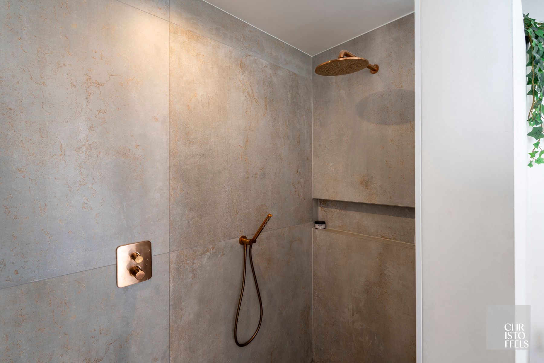 TE HUUR - Exclusieve nieuwbouwwoning met high-end afwerking in residentiële wijk Bret-Gelieren! foto 15
