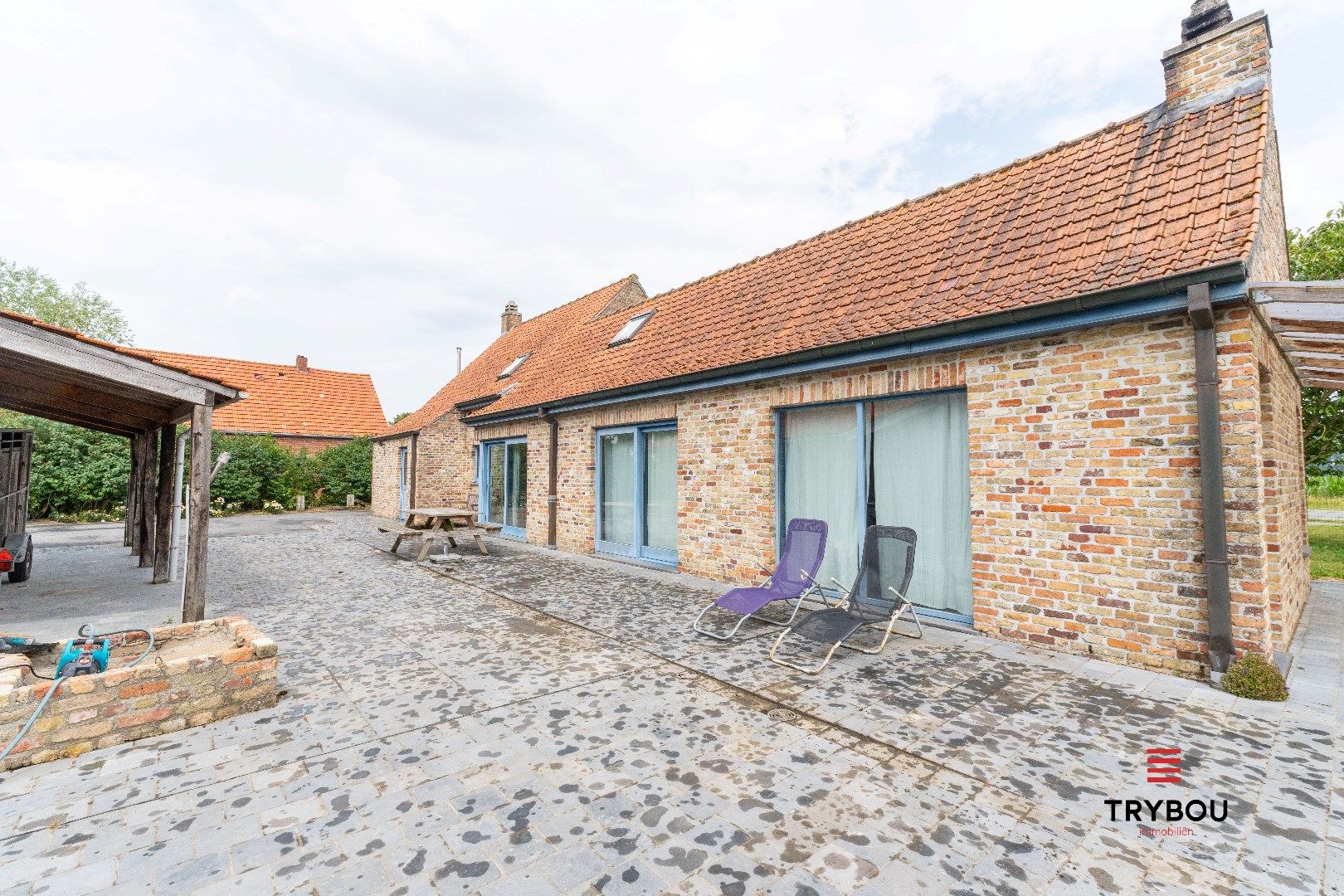 Te huur – Landelijke eigendom met loods in Merkem foto 3