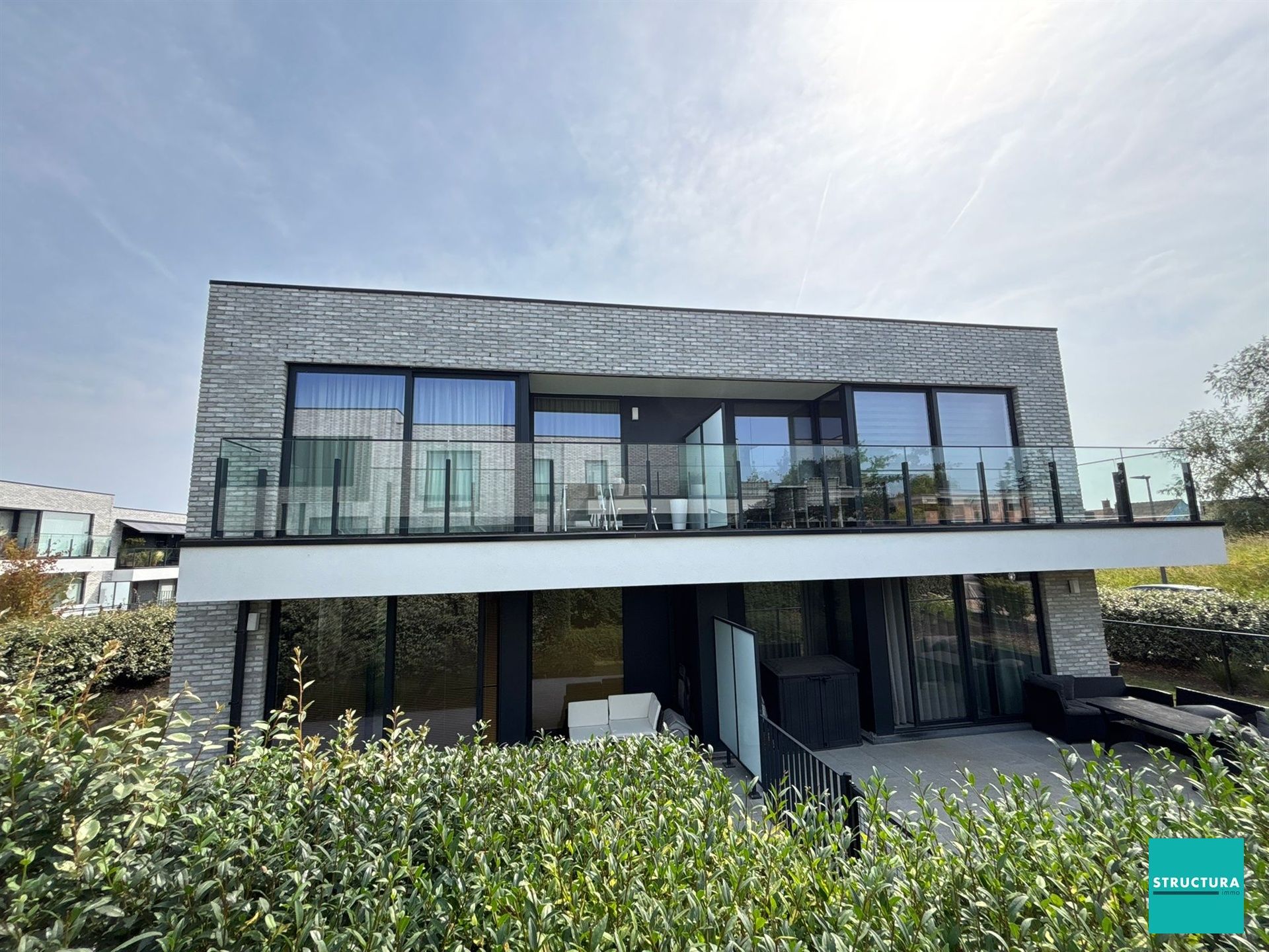 appartement foto {{pictureIndex}}