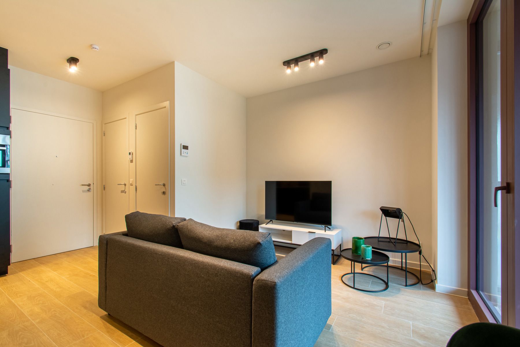 Lichtrijke studio met terras dicht van de Schelde  foto {{pictureIndex}}