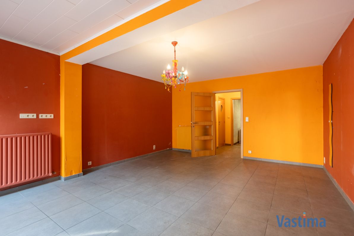Solide rijwoning met garage en tuin in het hart van Aalst foto 6