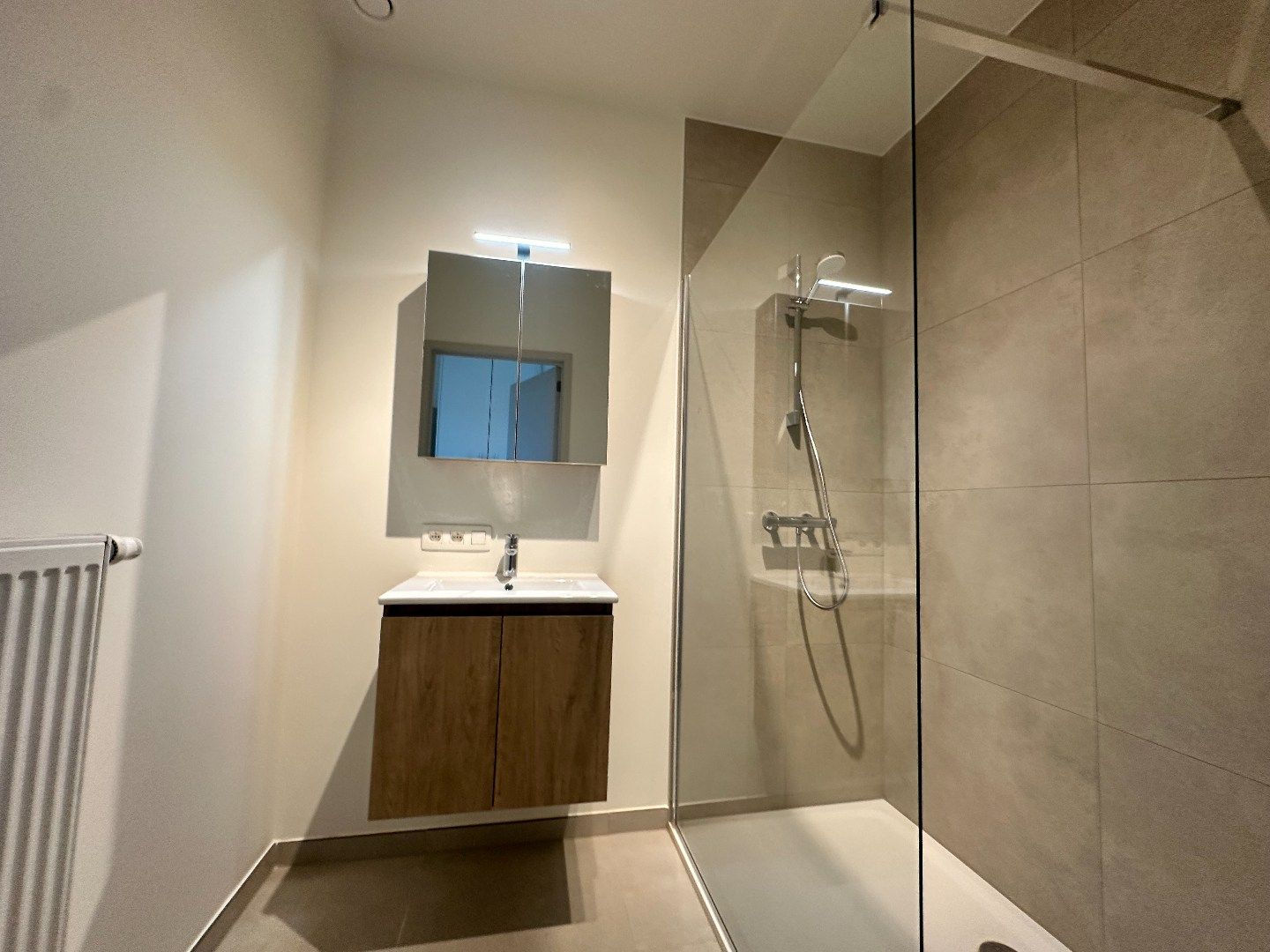 Nieuwbouwappartement met twee slaapkamers en zonnig terras foto 9