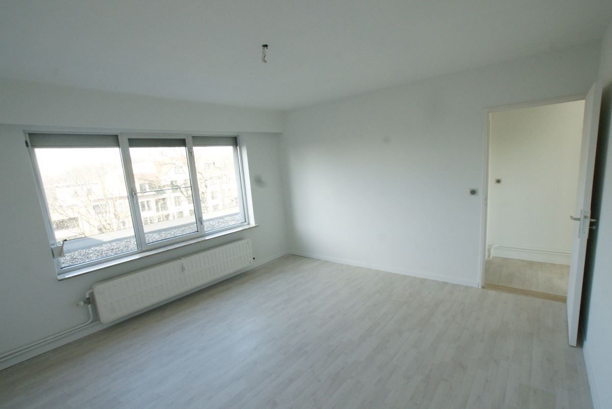 Ruim dakappartement met terras foto 4