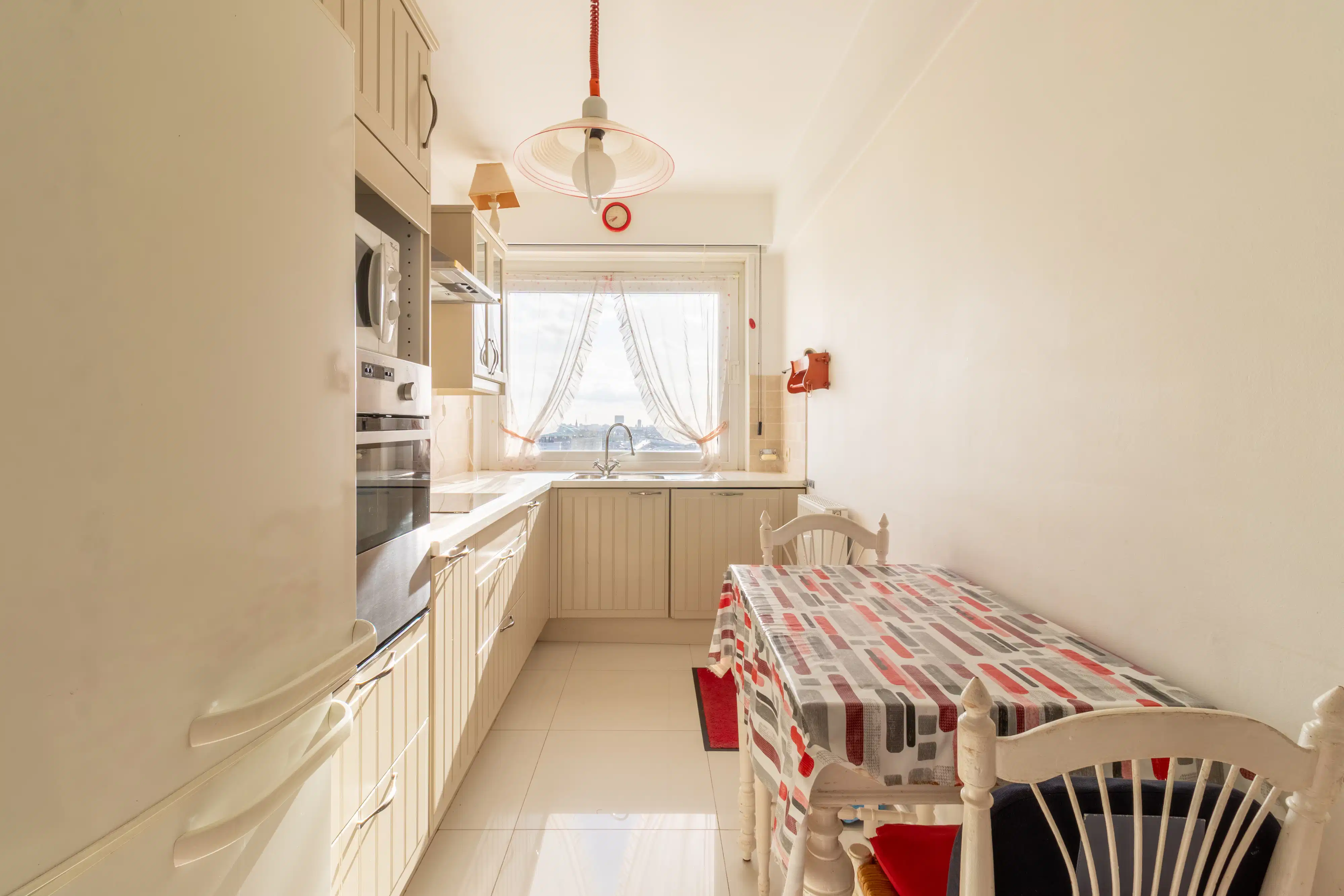 Ruim appartement met panoramisch uitzicht over Antwerpen foto 5