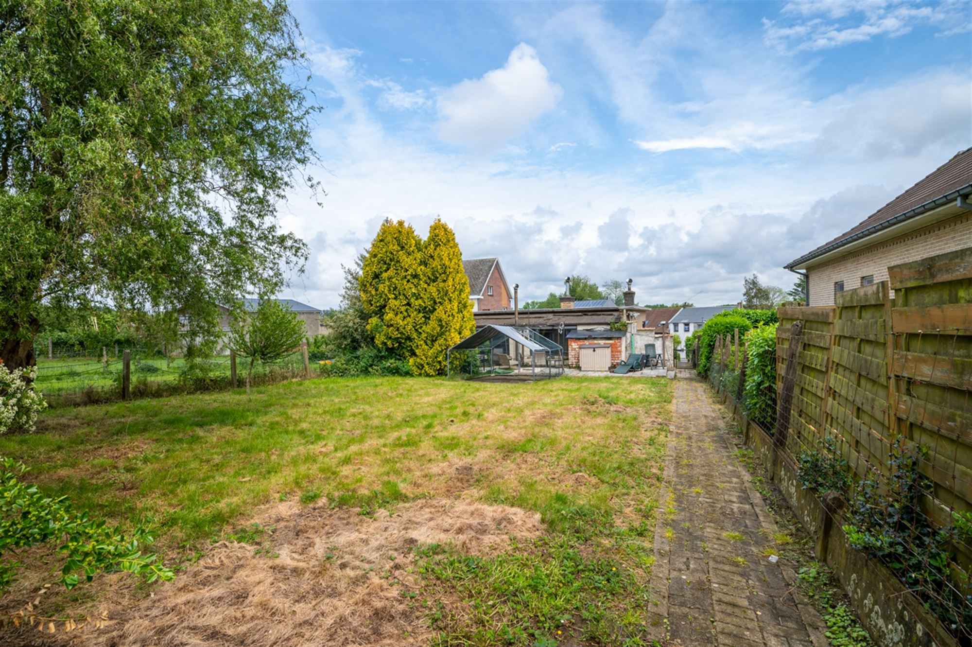 Te renoveren gezinswoning met 3 slaapkamers en ruime tuin foto 15