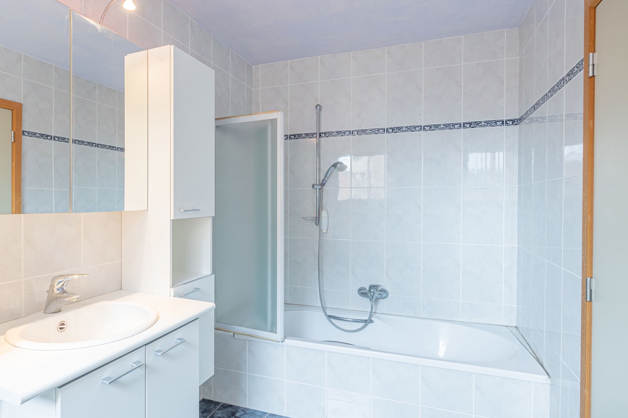 Instapklaar appartement op centrale locatie met garage  foto 14