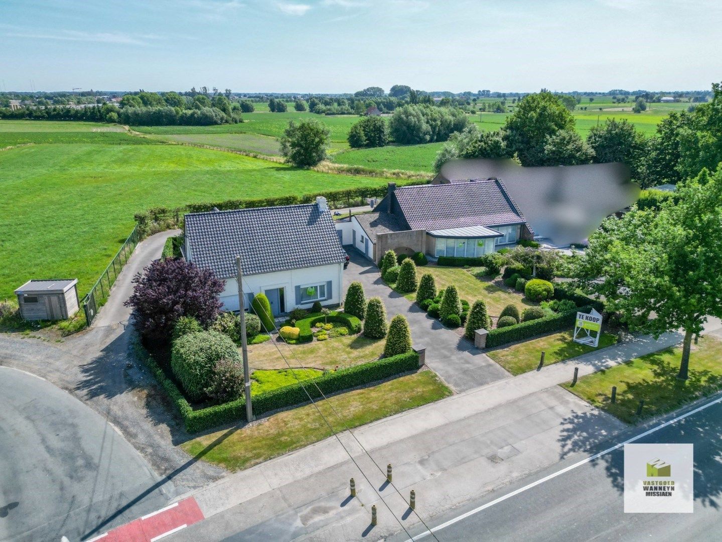 Woonhuis met 4 slaapkamers en polyvalent bijgebouw foto 18