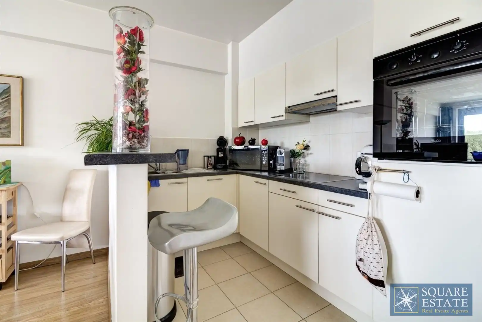 Appartement 2 slaapkamers + bureau, parking en kelder foto 6