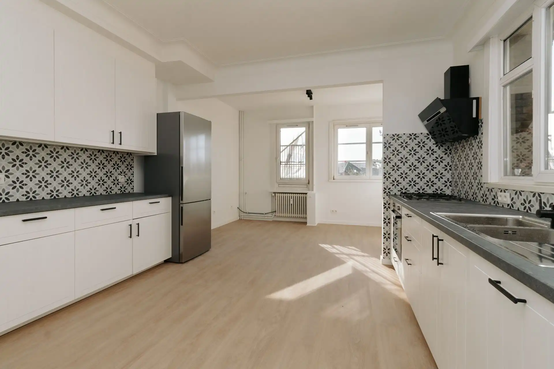 Ruim appartement van 170 m² met zicht op het Stadspark! foto 3