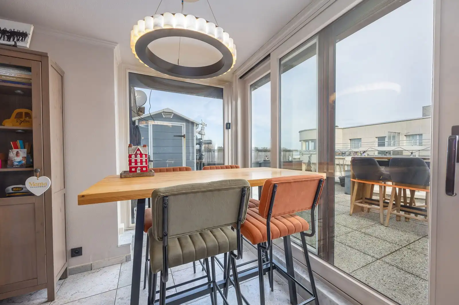 Uitzonderlijk penthouse appartement met leefterras en fantastisch zeezicht foto 5