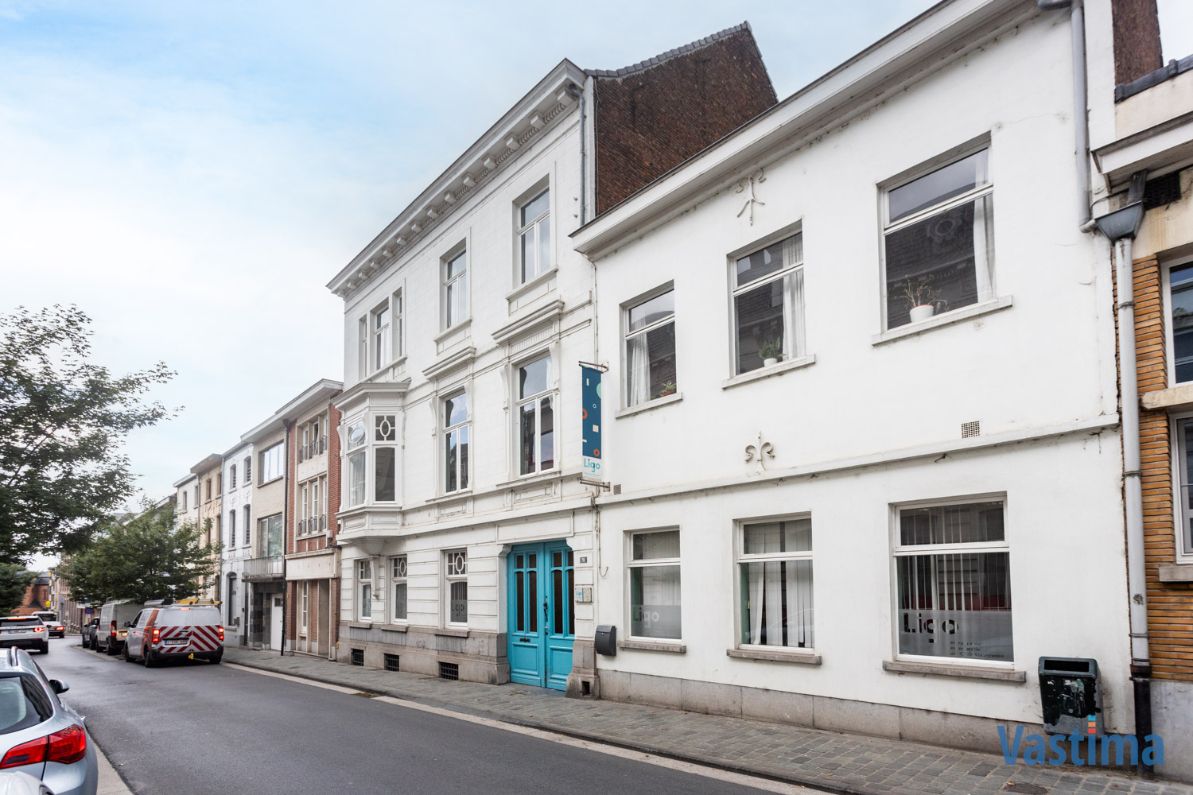 Uniek pand in hartje Aalst – voormalige school met tal van mogelijkheden foto 3