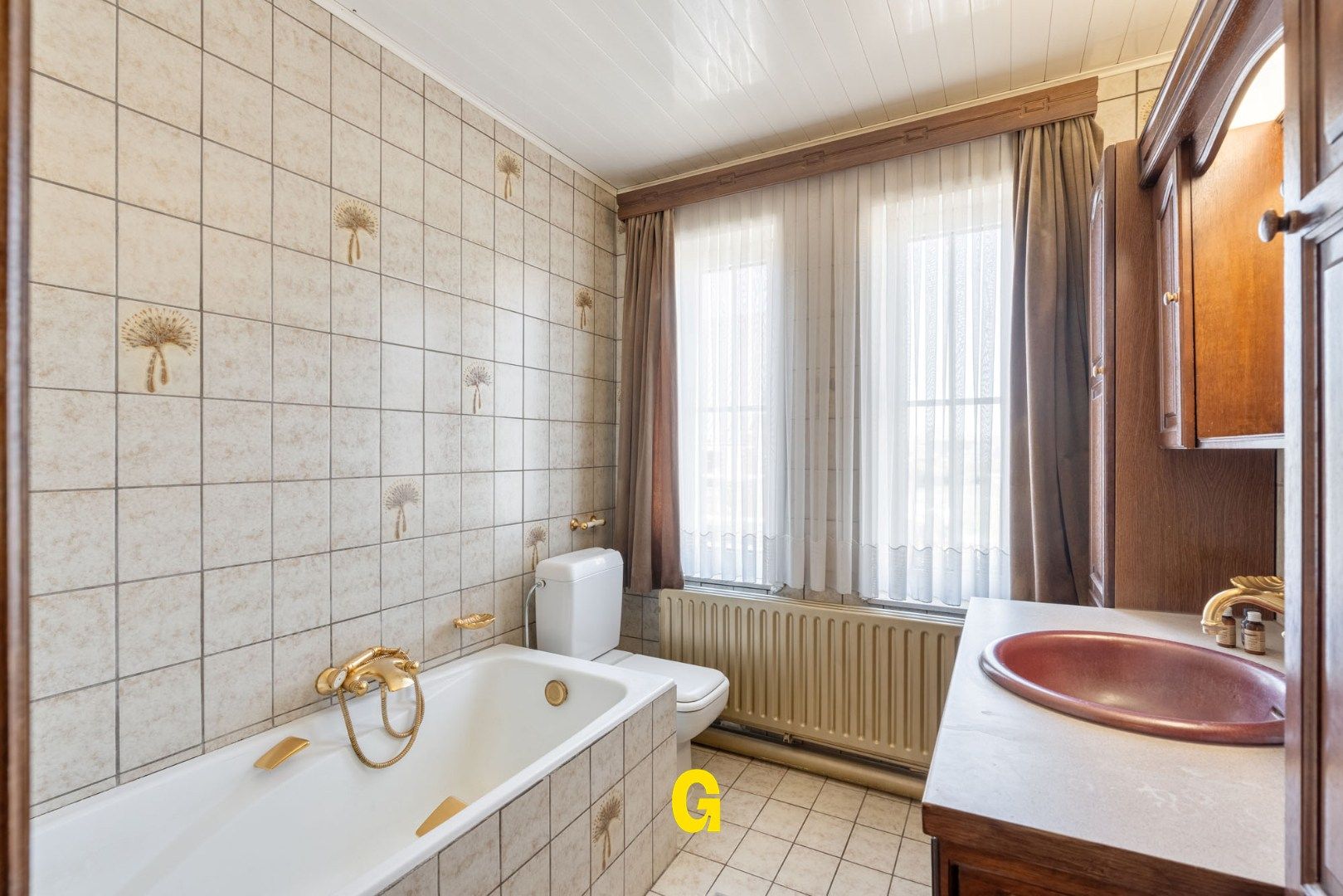 Netjes verzorgde halfopen woning met ruime garage vlakbij het centrum van Munsterbilzen foto 29