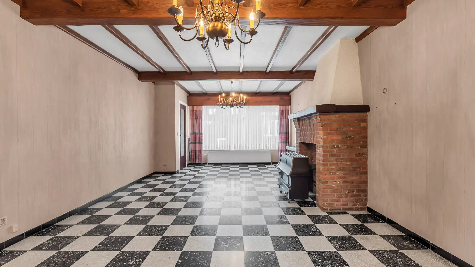 RUIME WONING MET KARAKTER EN TAL VAN MOGELIJKHEDEN, VLAKBIJ HET CENTRUM VAN LANAKEN EN MAASTRICHT foto 3