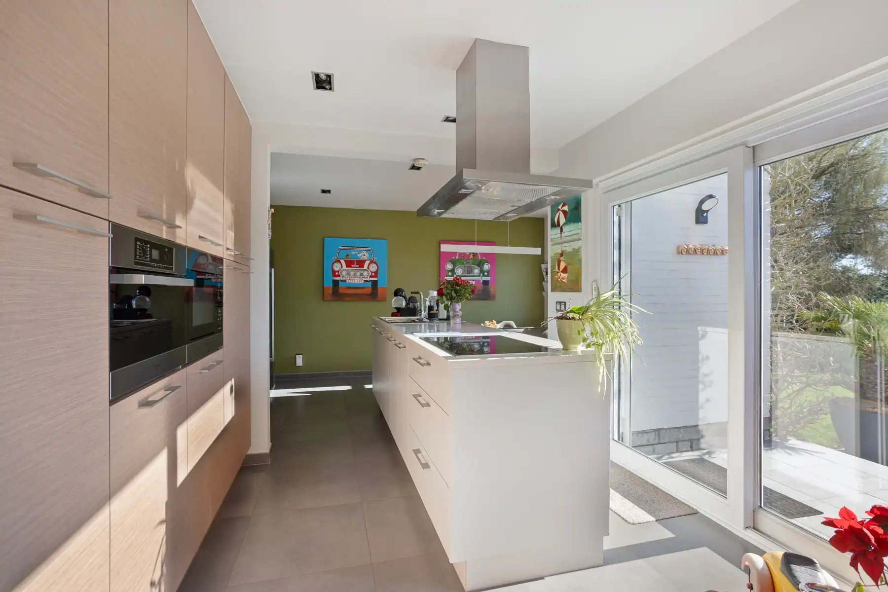 Villa met 3 slaapkamers, 2 badkamers en prachtige tuin foto 9