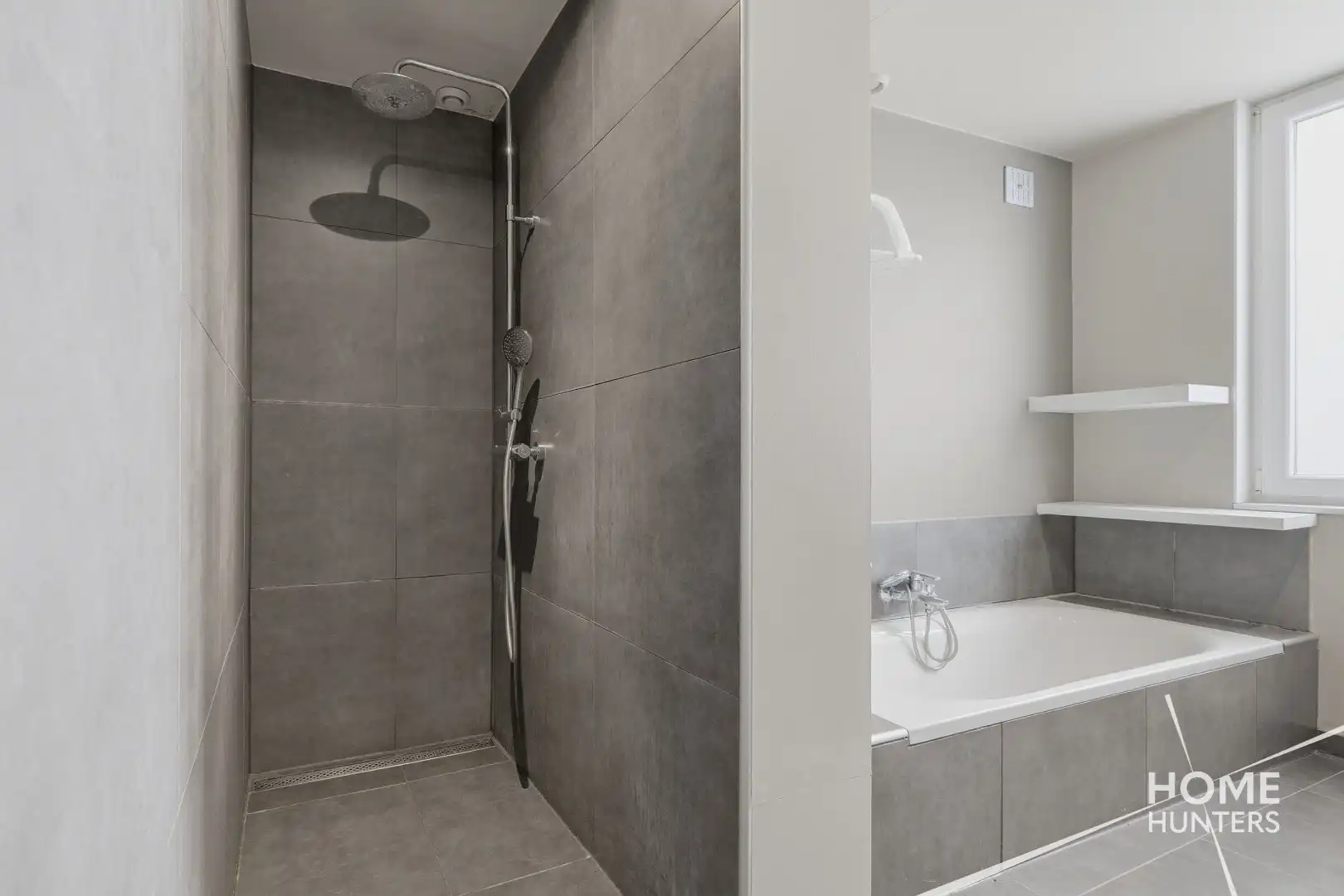 Landelijk gelegen instapklare woning met 4 slaapkamers, garage en tuin foto 10