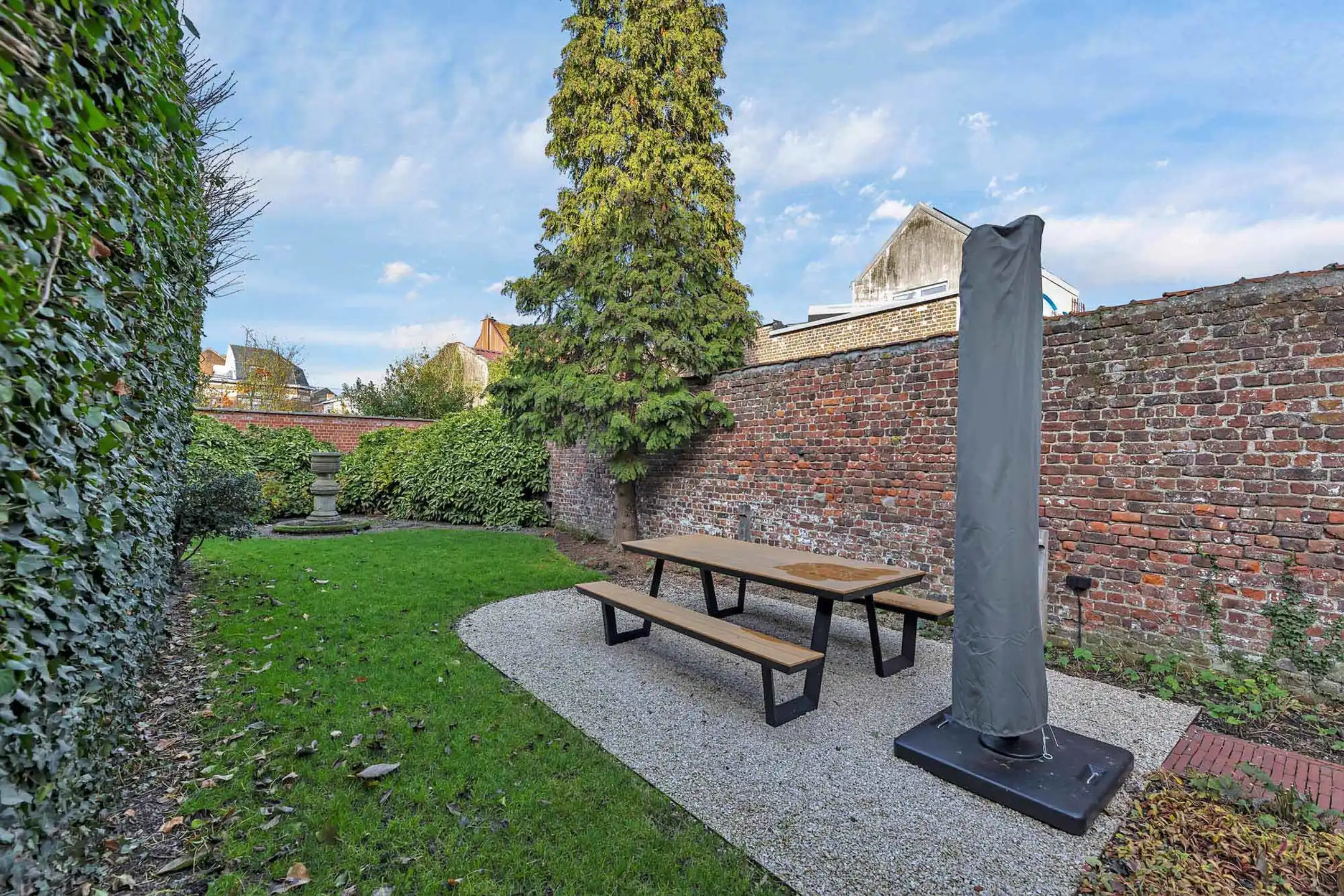 Authentiek gerenoveerd herenhuis in het hart van Aalst foto 25