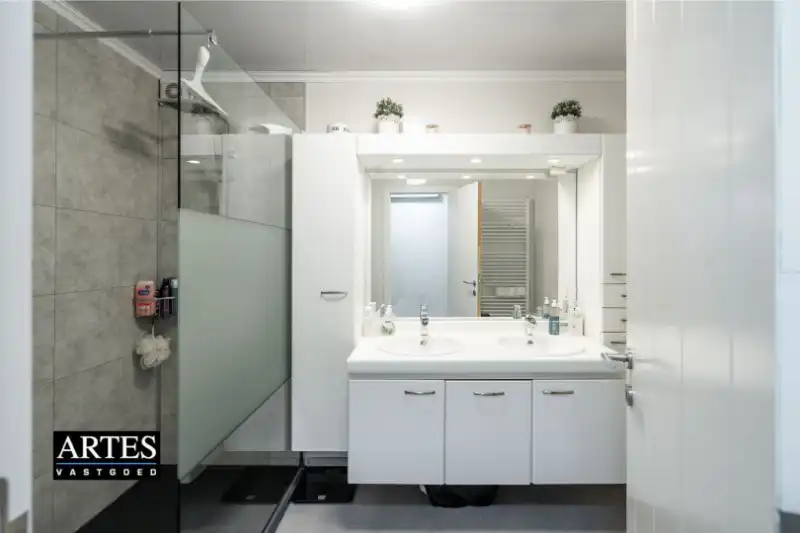 Woning met kangoeroewoning foto 30