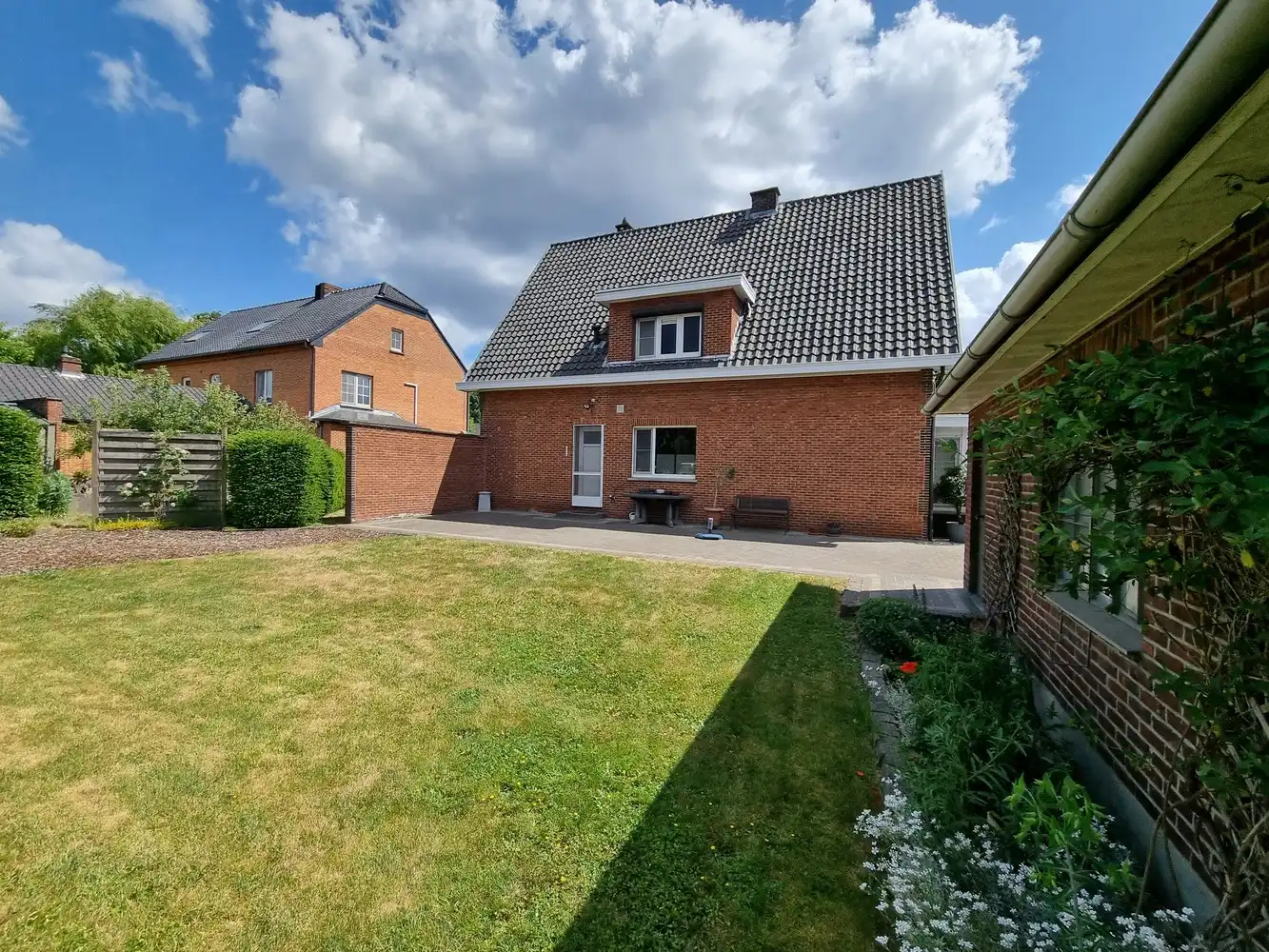 Zeer ruime, instapklare woning met 4 slpks op een prachtig perceel van 16a33ca foto 45