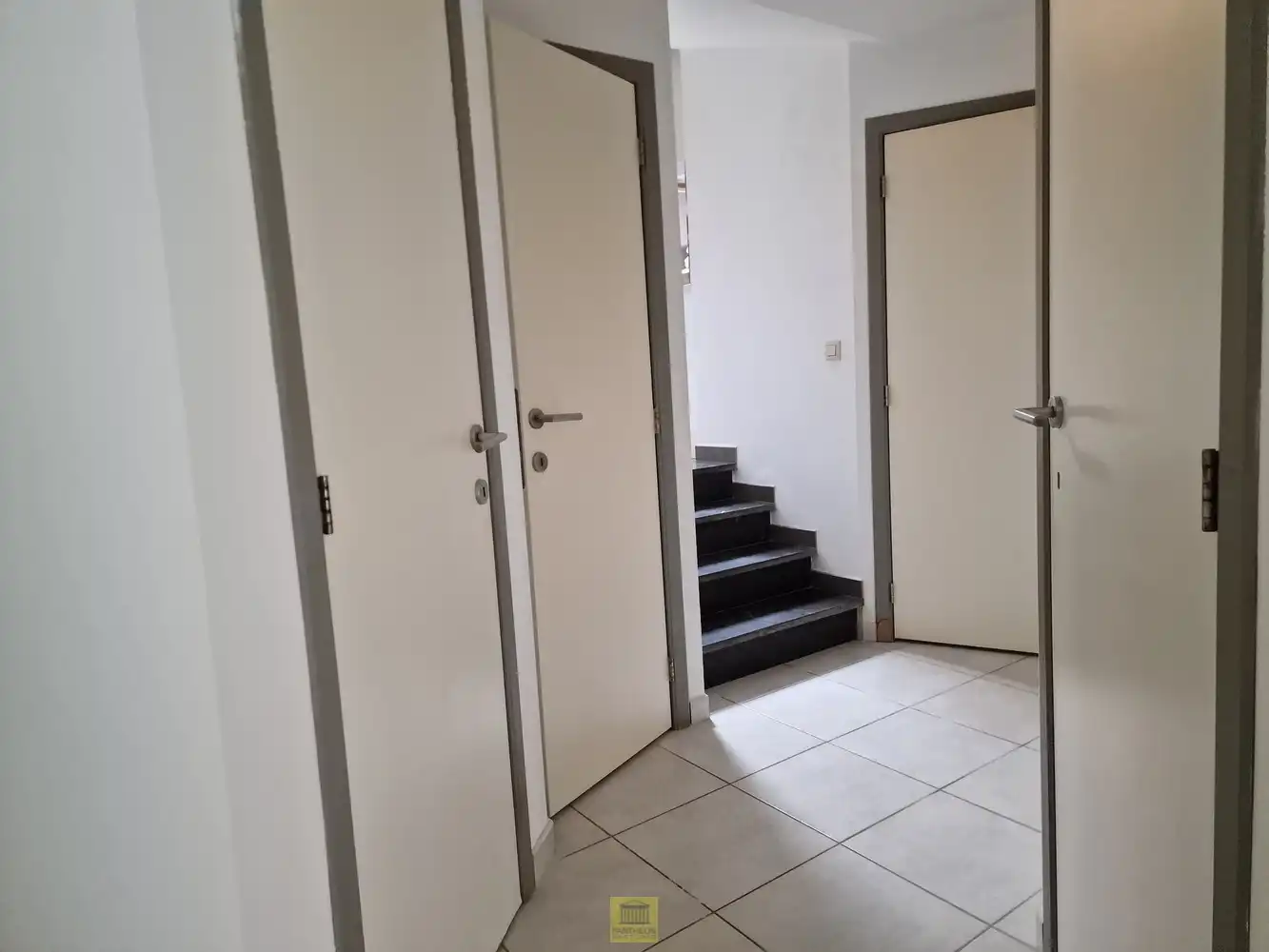 Interessant opbrengsteigendom met 3 appartementen in het hart van Vlezenbeek foto 13