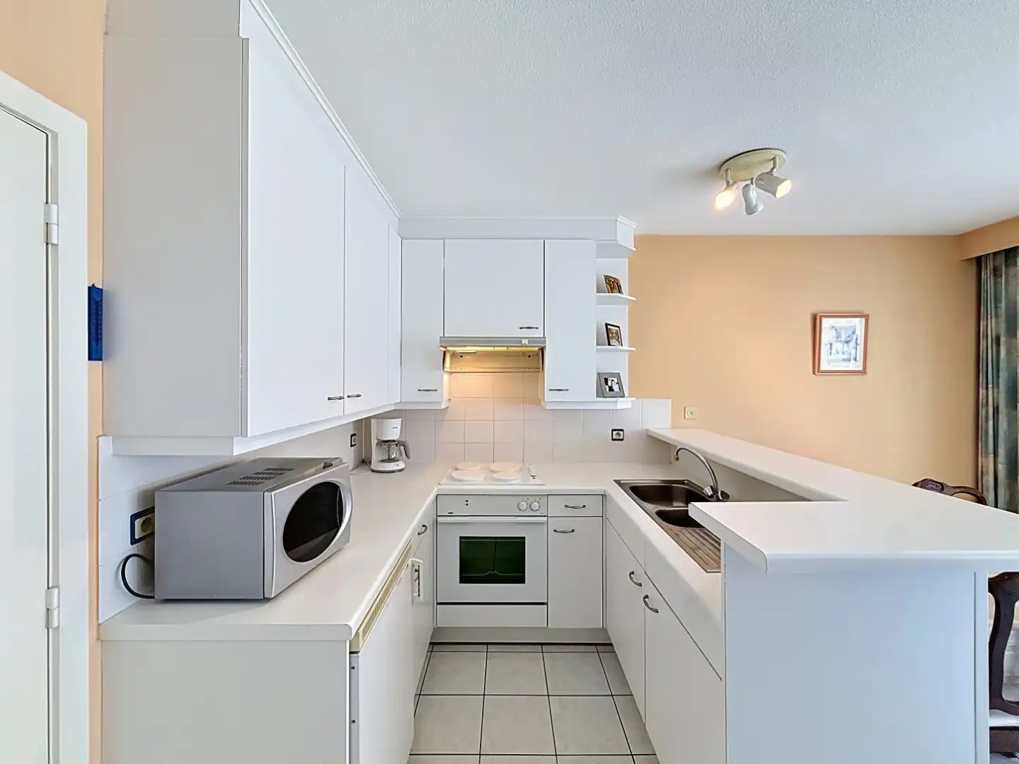 Eénslaapkamerappartement op topligging bij de zeedijk te Nieuwpoort foto 4