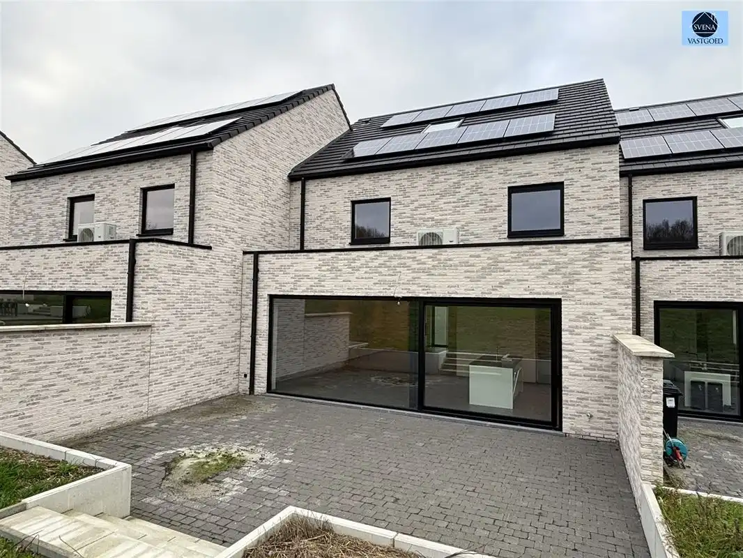 NIEUWBOUWWONING MET 4 SLAAPKAMERS EN GARAGE. foto 16