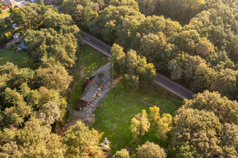 Uniek gelegen renovatieproject op 1,8 ha foto 42