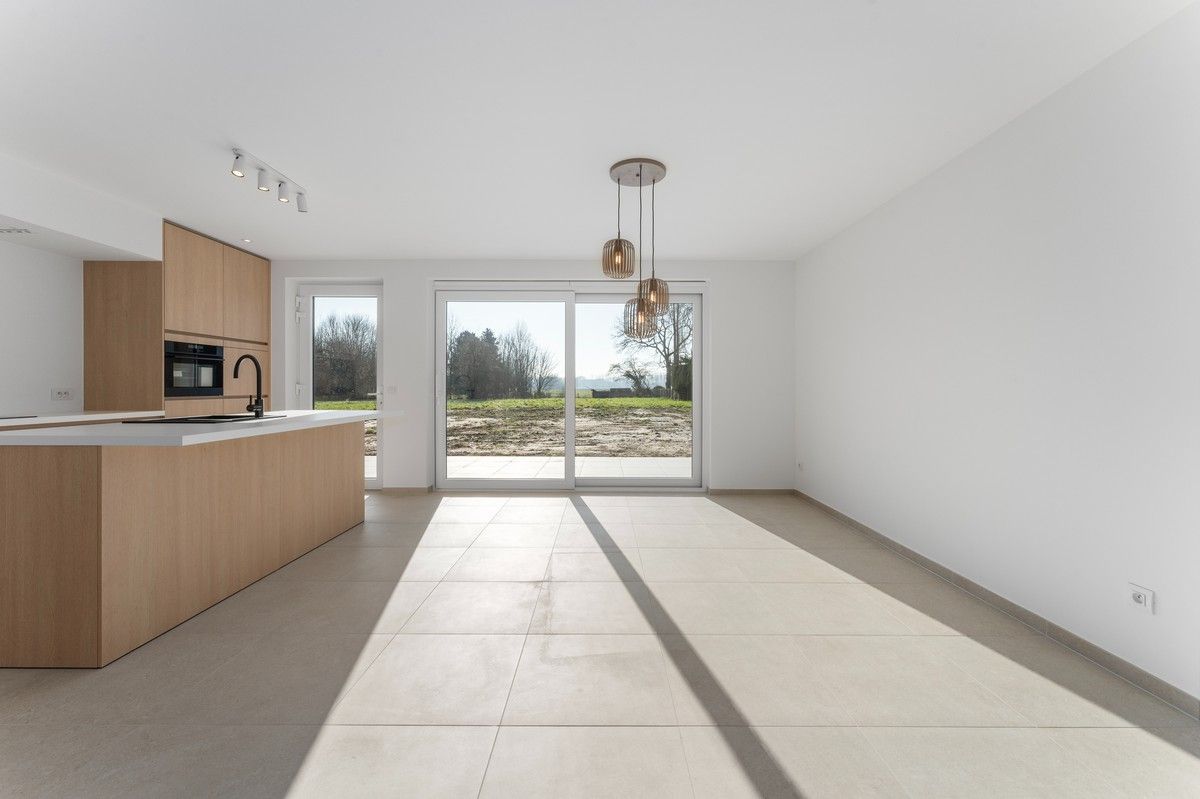 Alleenstaande nieuwbouwwoning op ruim perceel te Aalter foto 4