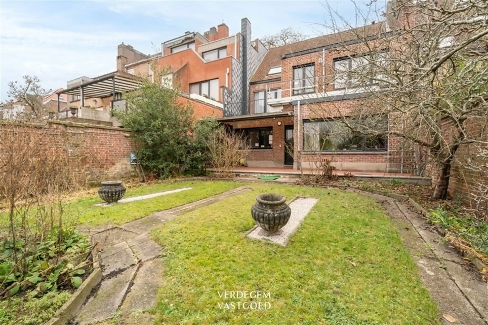 Architecturale studentenwoning met 8 entiteiten, garage en prachtige tuin foto 30