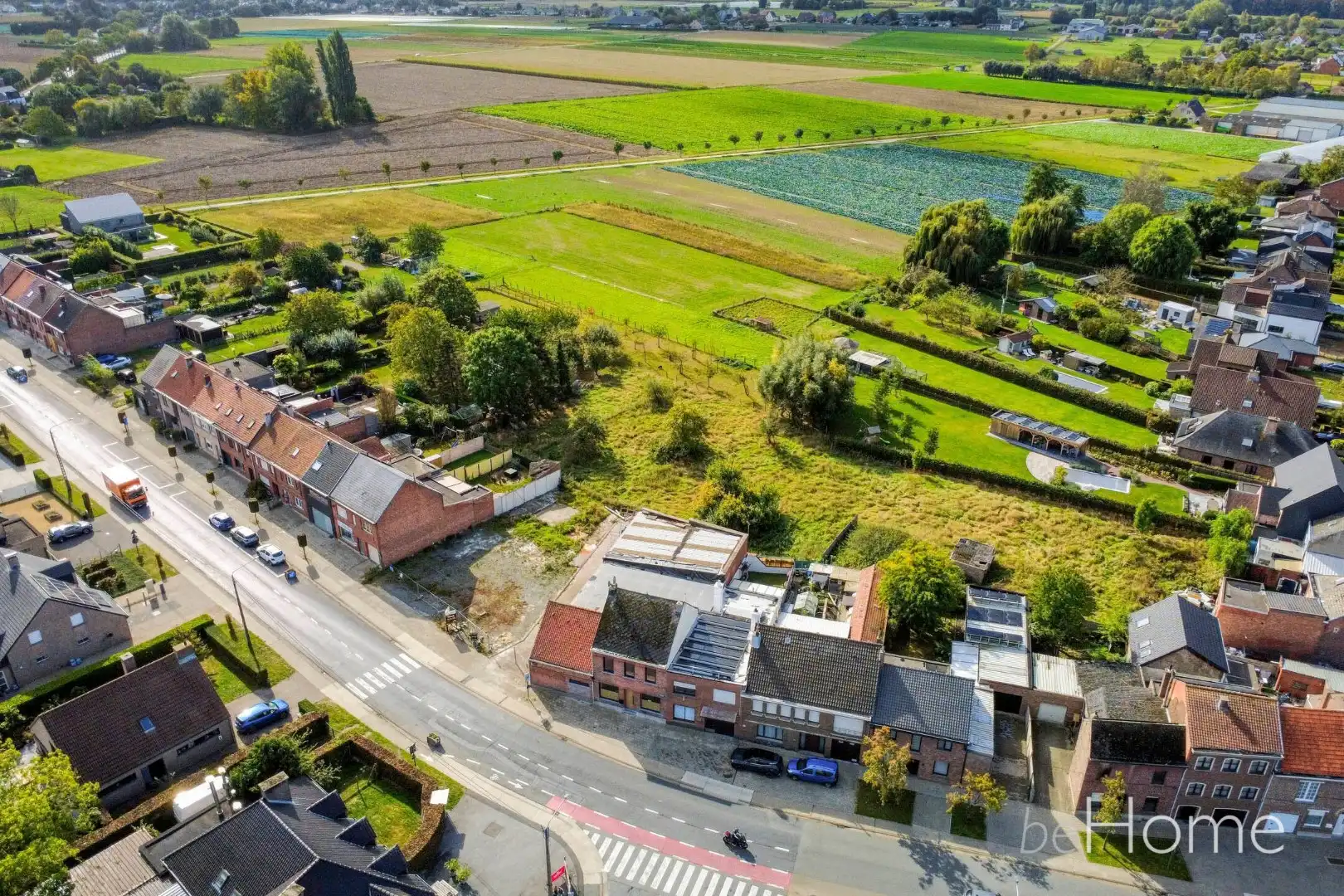 Instapklare woning met 2 slpk, garage en ZW-gerichte tuin foto 2
