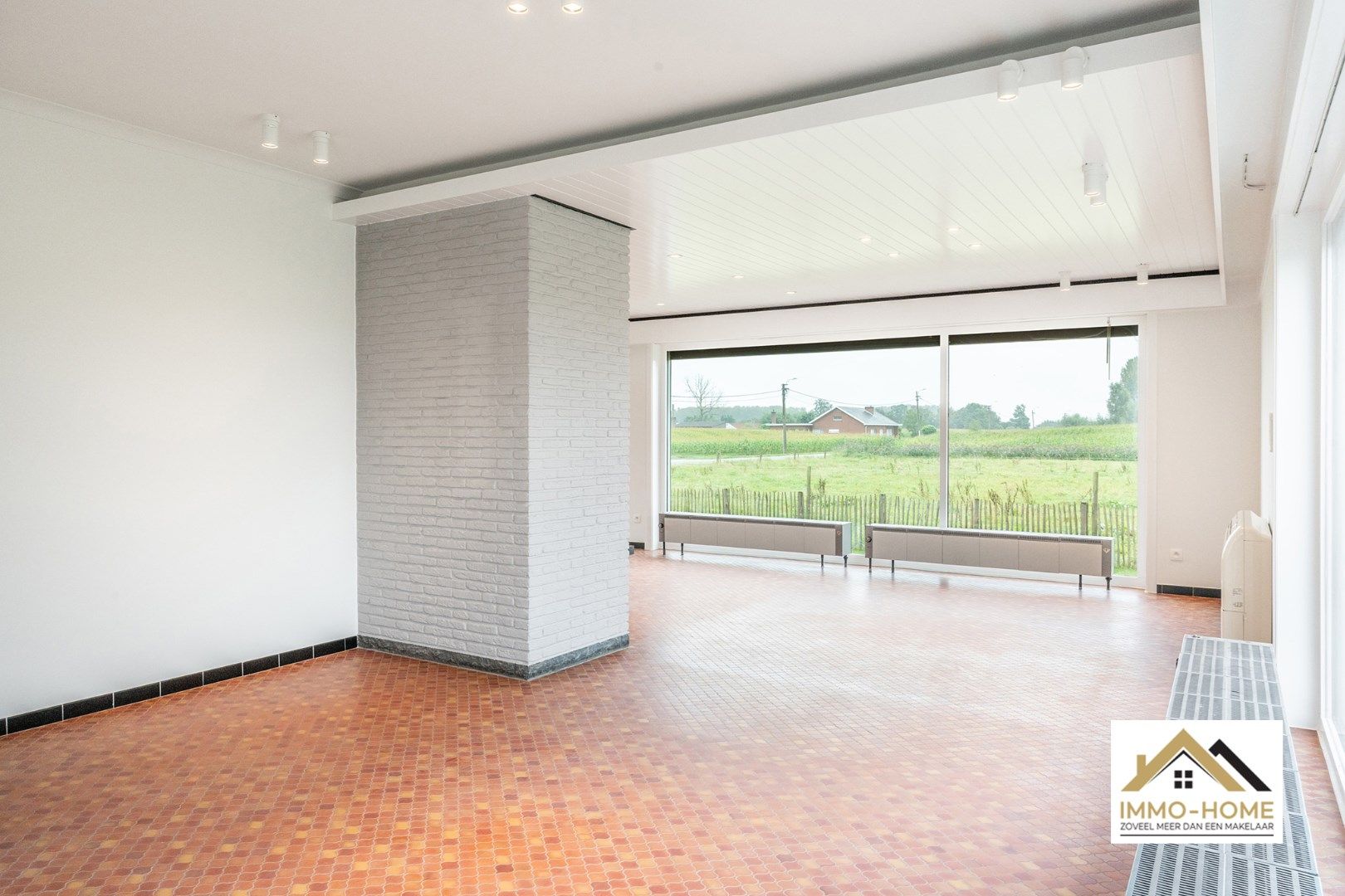 riante woning MET magazijn in alle rust foto 13