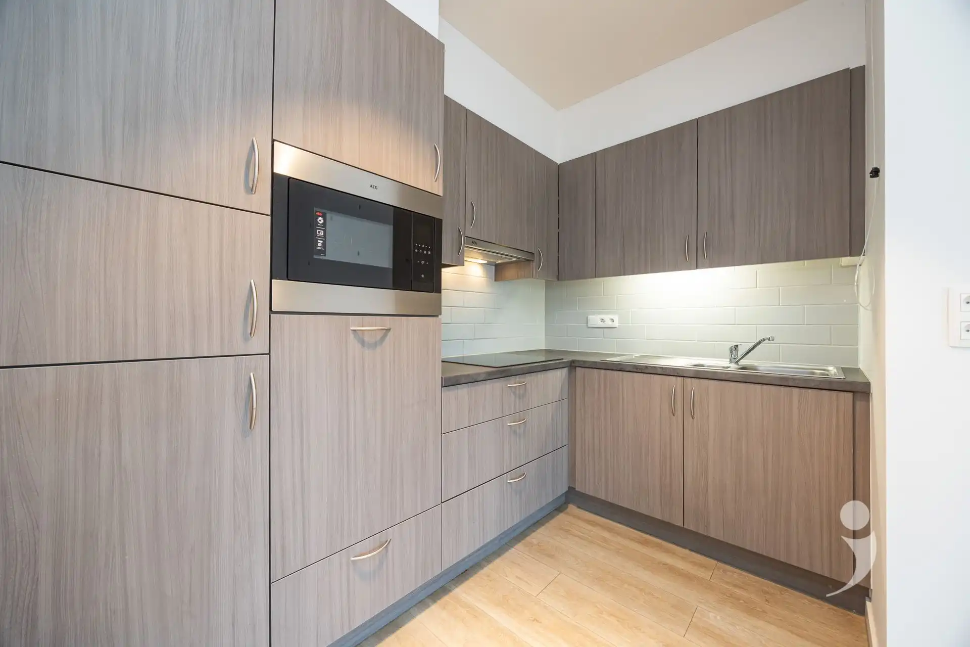 Ruime assistentiewoning met zuidgericht terras foto 6
