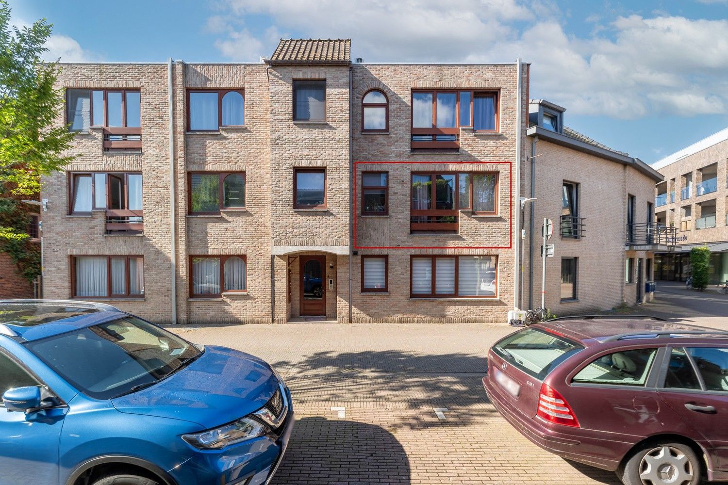 Leuk appartement op de 1ste verdieping van +- 100m² in het midden van Neerpelt centrum foto 1