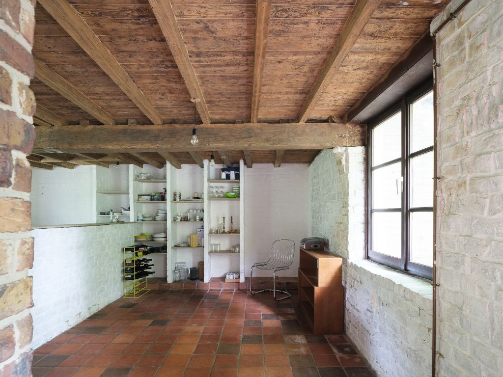 Dikkelvenne – Te renoveren hoeve op een terrein van 2.179 m², omgeven door groen en weides. foto 4