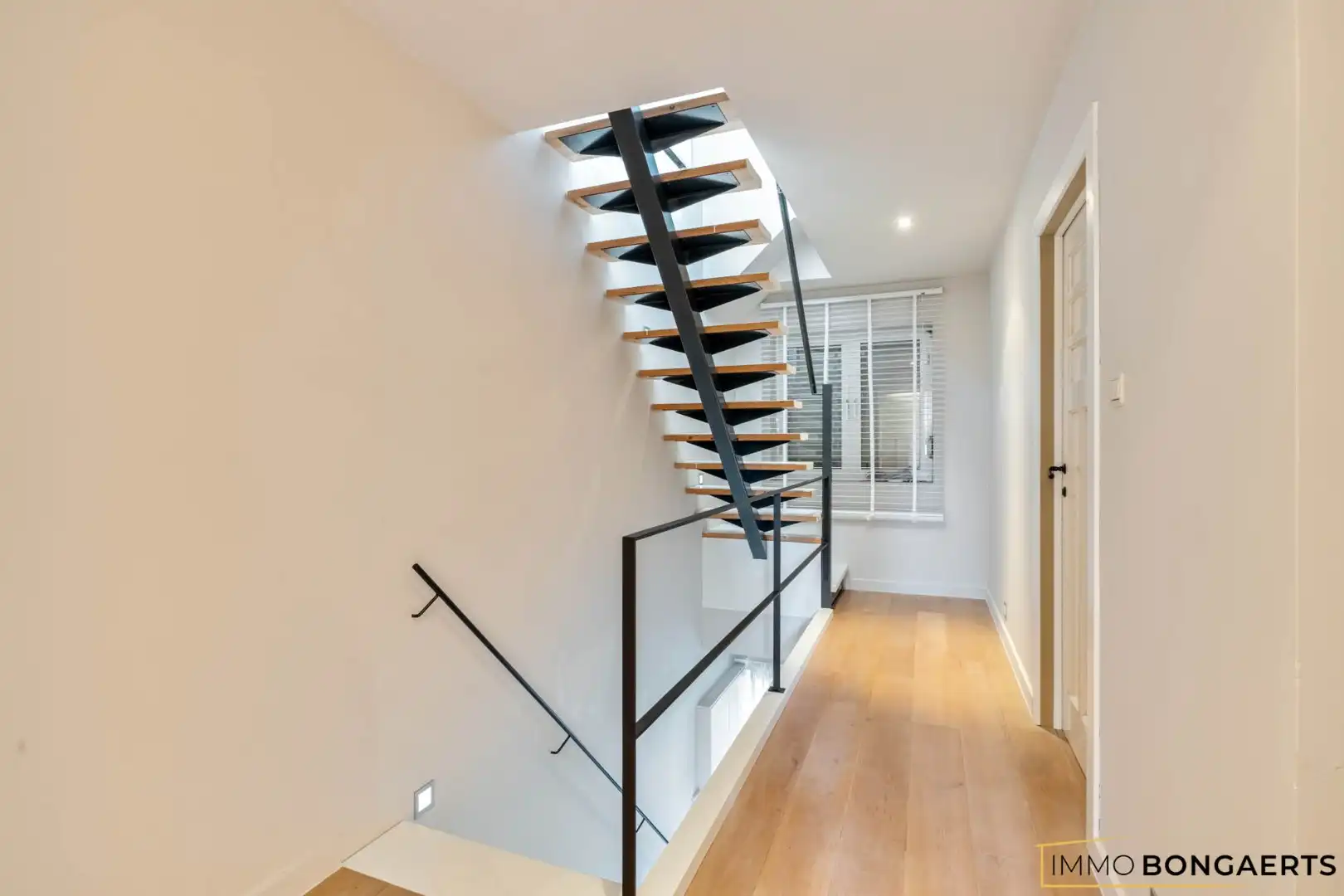 Gerenoveerde woning op een ruim perceel in Opglabbeek foto 16