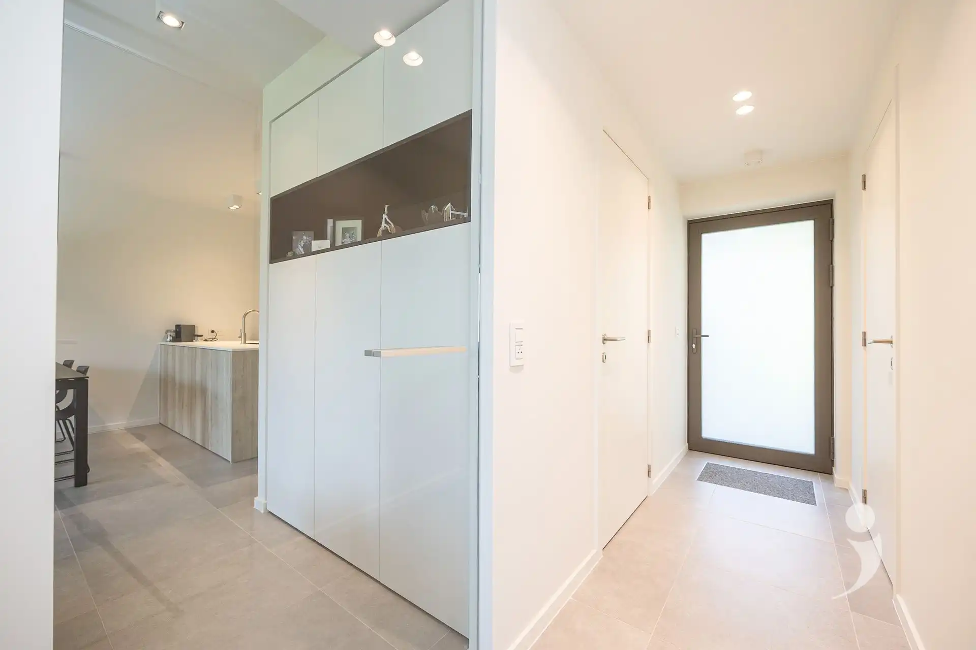 Mooi ingericht appartement foto 11
