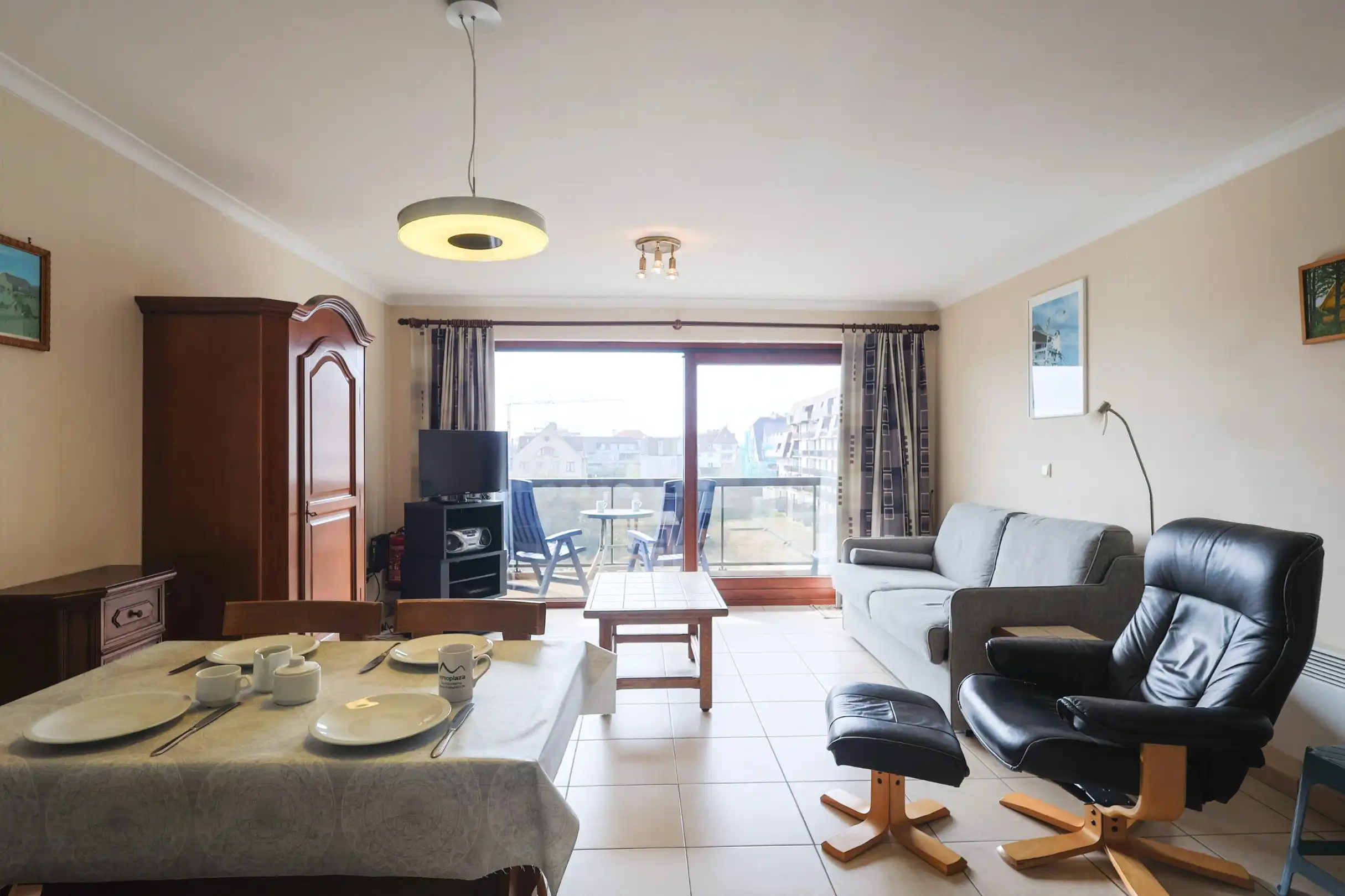 Studio met eigen terras, kelder en parkeerplaats foto 5