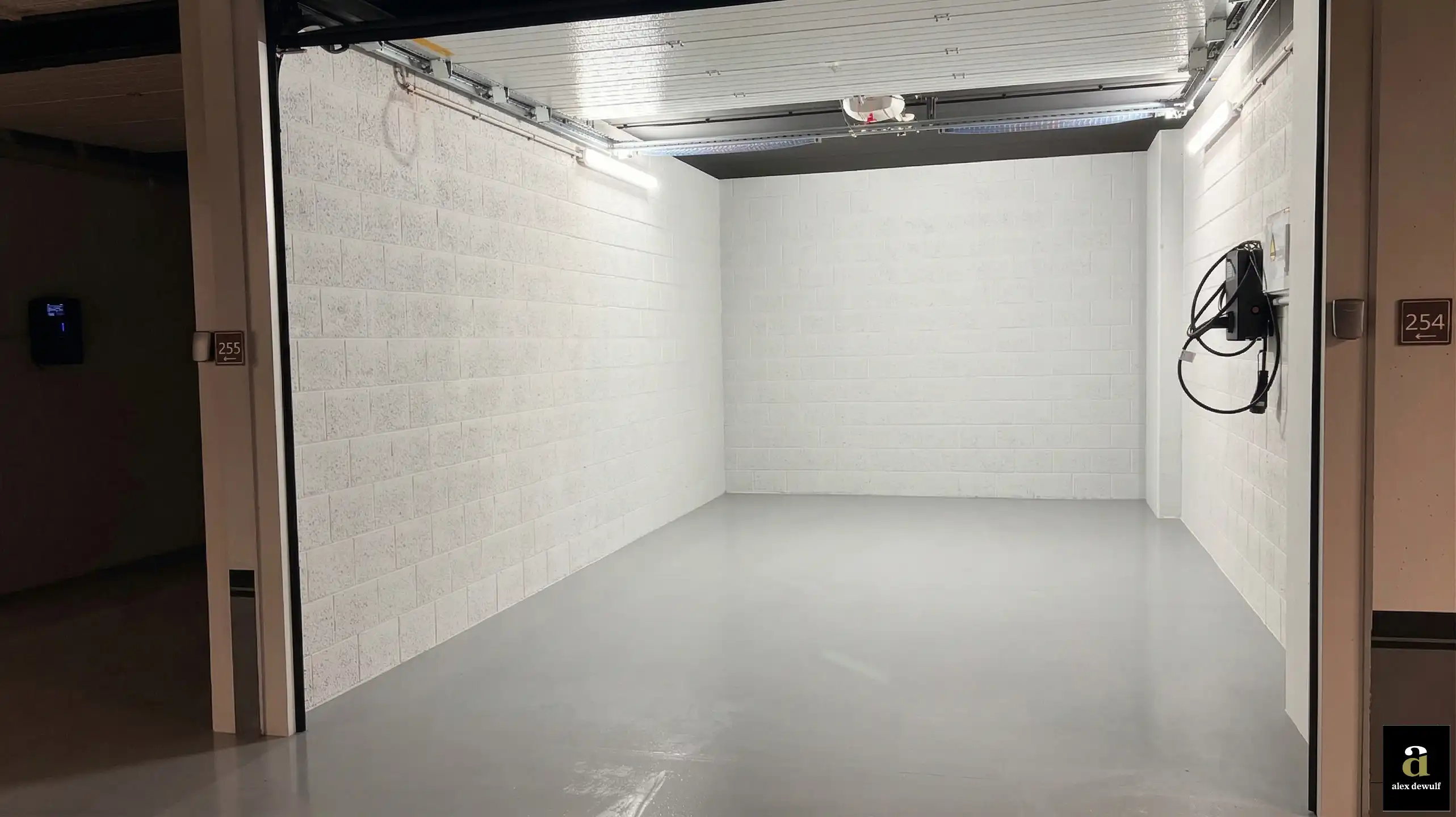 Uitstekende garagebox onder het Albertplein in het Zoute foto 2