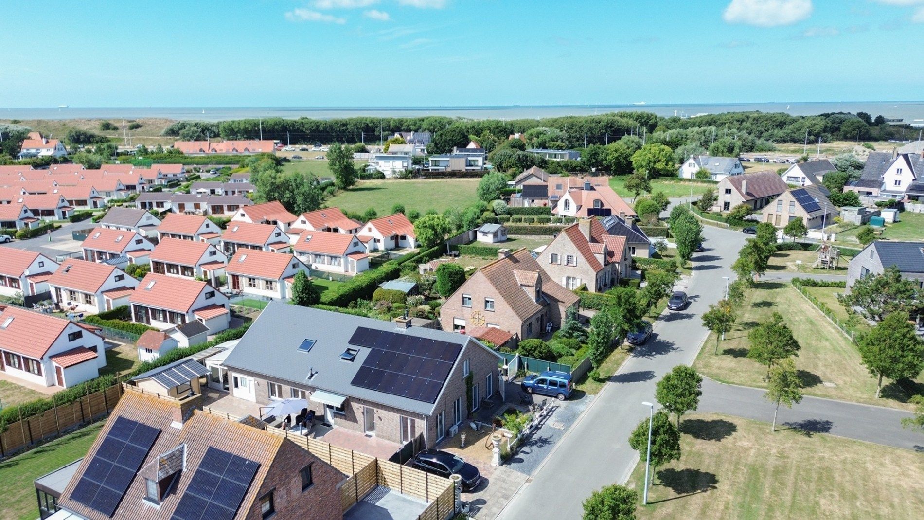Instapklare woning op toplocatie in rustige woonwijk te Harendijke, Wenduine! foto 3