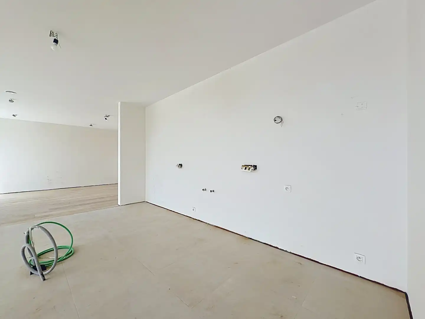 Ruim nieuwbouw appartement te Sint-Idesbald. foto 5