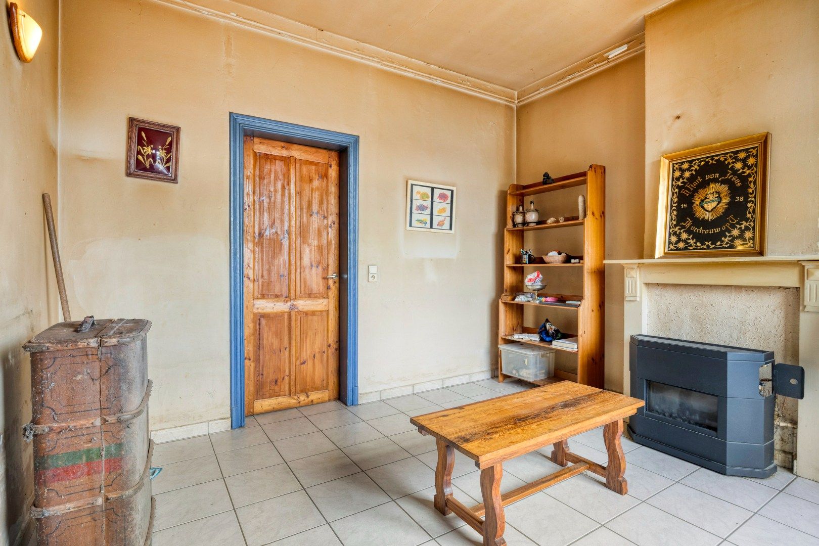 Te renoveren woning langs het centrum van Mol !  foto 3