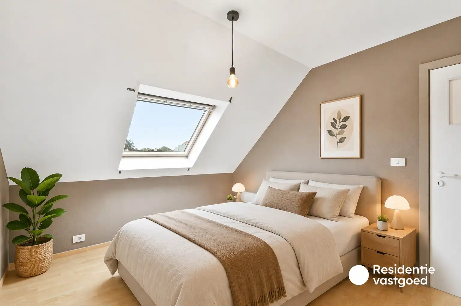 Duplex-appartement in rustige residentie met twee slaapkamers en terras foto 17