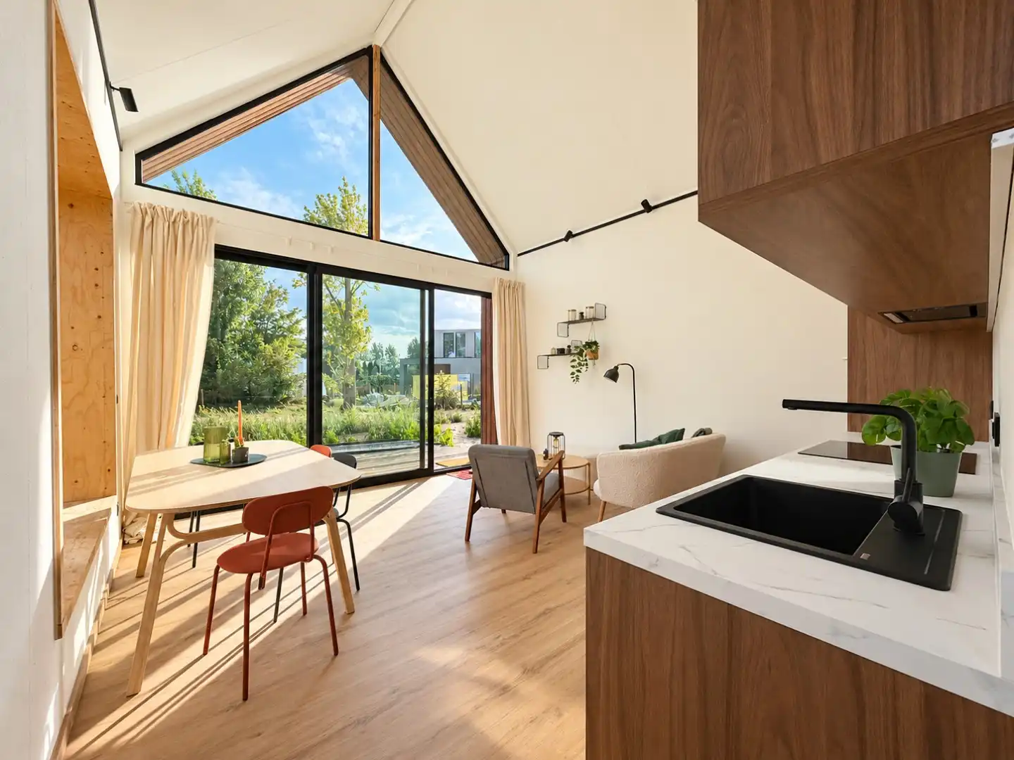 Opzoek naar een 2e verblijf of investering vlak bij natuurgebied De Doornpanne in vakantiepark Cabin Aan zee? foto 2